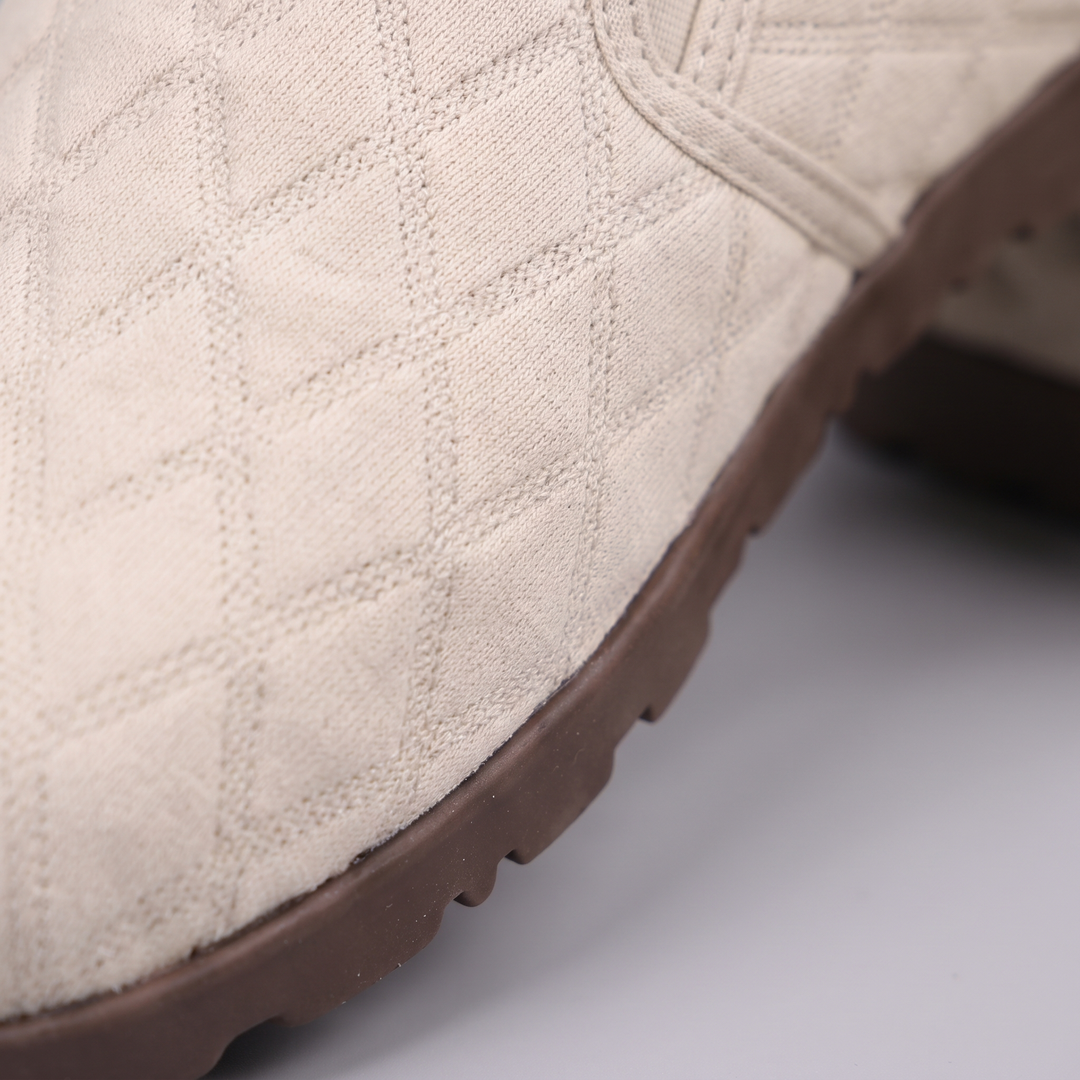 CECILIA CLASSIC COMFORT SHOES